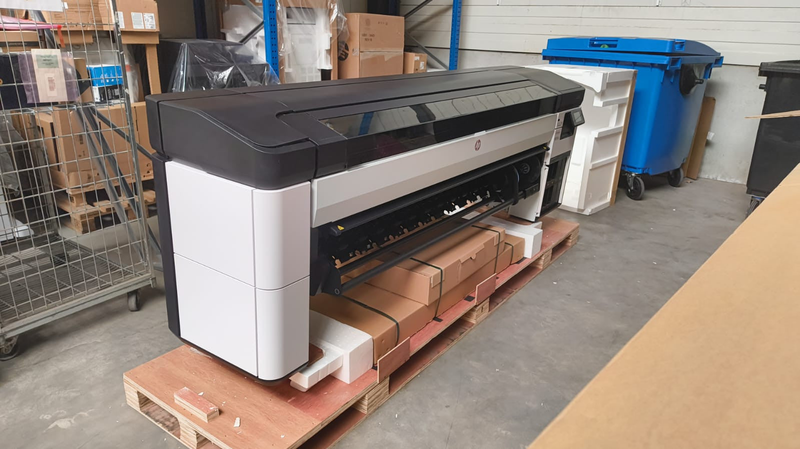 HP DesignJet Z6 Pro 64-IN Printer:EU 2QU25A#B19
