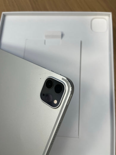Apple iPad Pro Apple M 128 GB 32,8 cm (12.9") 8 GB Wi-Fi 6E (802.11ax) iPadOS 16 Zilver MNXQ3FD/A - Compridis