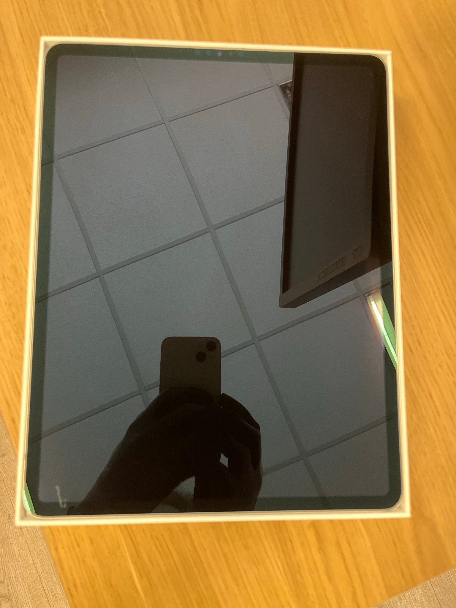 Apple iPad Pro Apple M 128 GB 32,8 cm (12.9") 8 GB Wi-Fi 6E (802.11ax) iPadOS 16 Zilver MNXQ3FD/A - Compridis